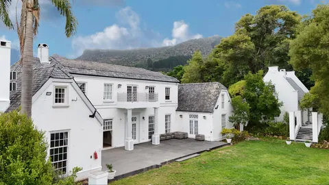 A Large-Scale Estate with Multi-Use Potential On Auction: 99 Southern Cross Drive, Bel-Ombre, Constantia